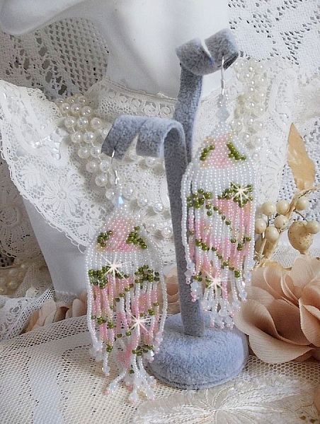 BO Matin Lumineux med japanska p&auml;rlor och Swarovski-kristaller