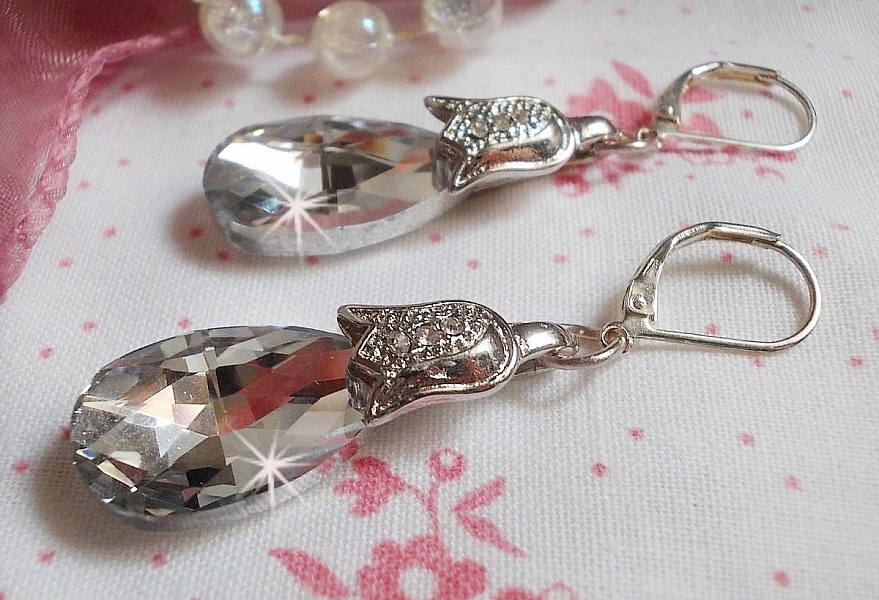 Boucles d'oreilles pendantes en cristal et argent 925.
