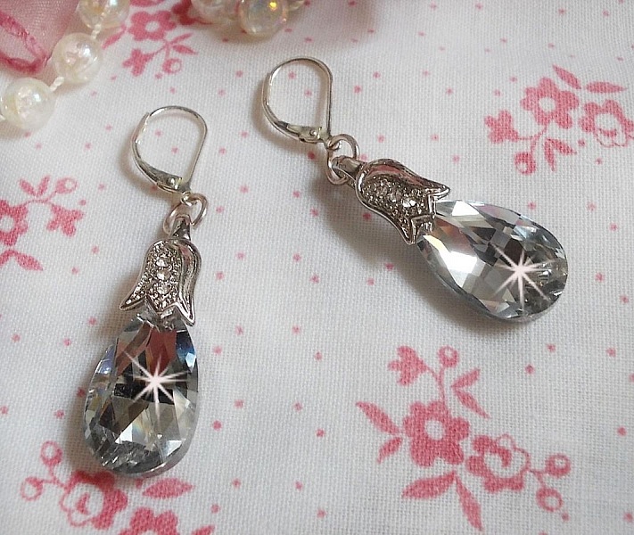 Boucles d'oreilles pendantes en cristal et argent 925.