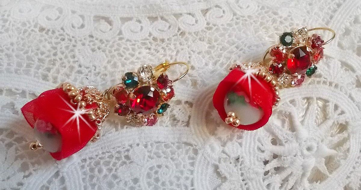 BO Mia broderad med Swarovski-kristaller, orange zirkoniumstenar, Fimo-pärlor och fröpärlor.