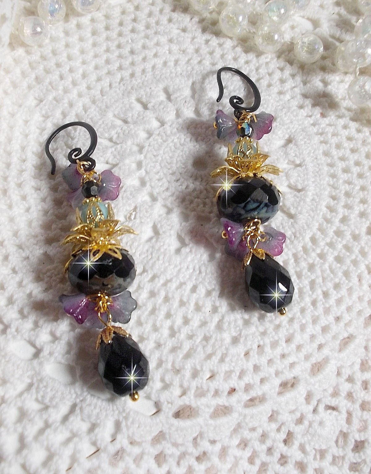 BO Paris et Ritournelles mont&eacute;es avec perles cristal, perles verre et pierres de gemme