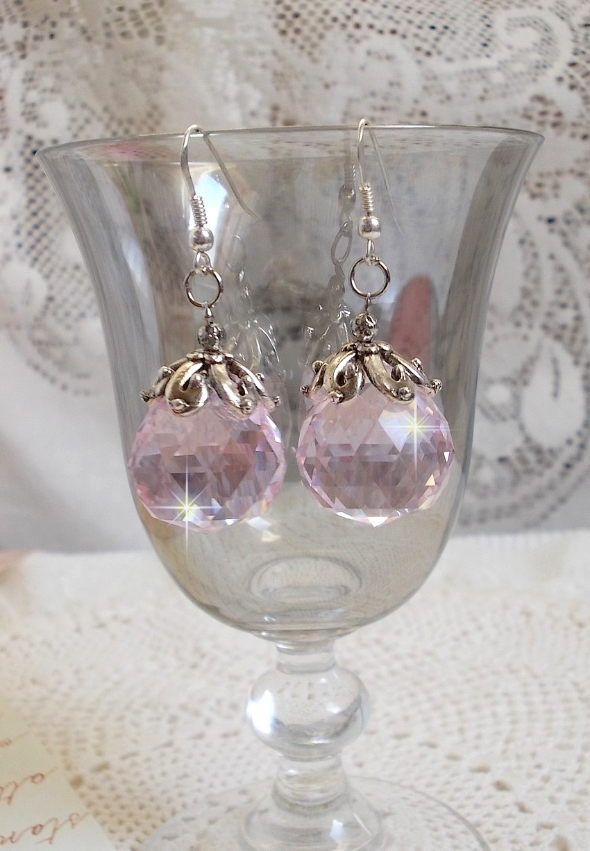 BO Rose Irisée med Swarovski-kristallkulor och öronkrokar i 925/1000 silver