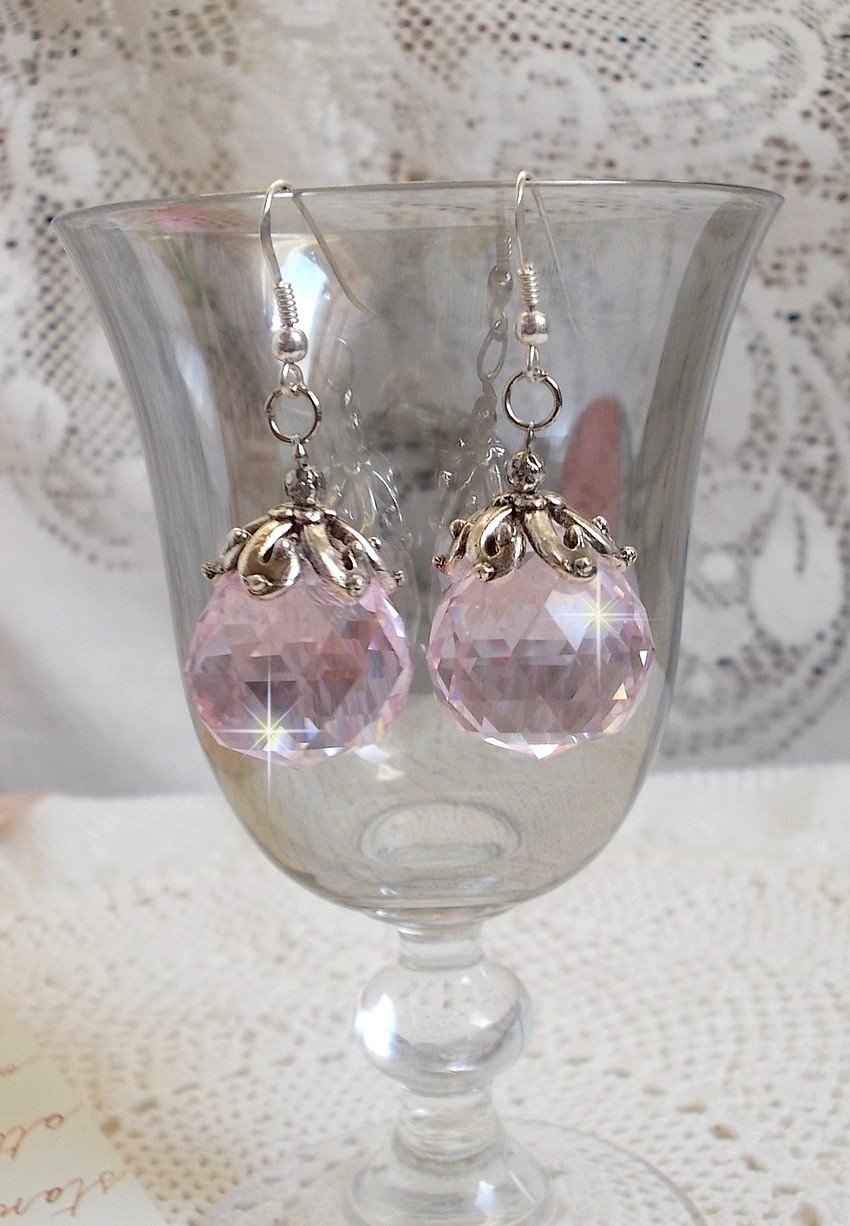 BO Rose Irisée med Swarovski-kristallkulor och öronkrokar i 925/1000 silver