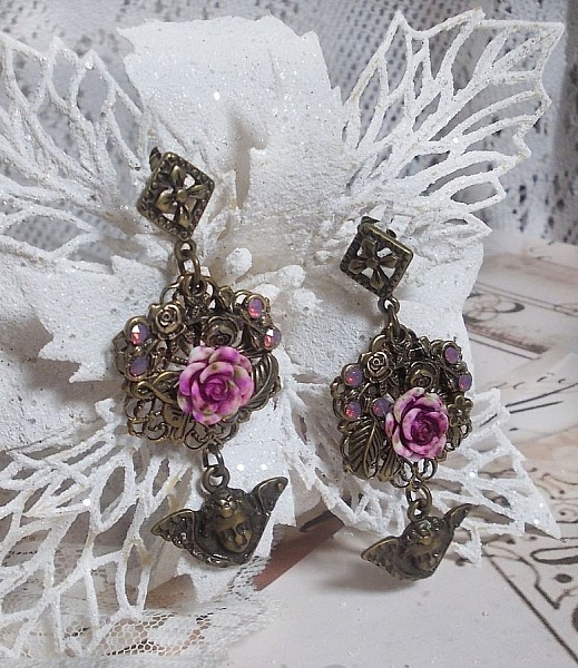 BO Secrets des Angelots skapad med rosor i harts, Angelot berlocker, tryck och kristaller