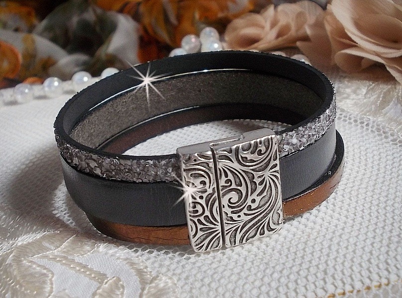 Bracelet Arnaud Homme avec des lacets de cuir et un fermoir aimant&eacute;