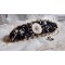 Sacred Black Armband broderat på en antik svart spets 
