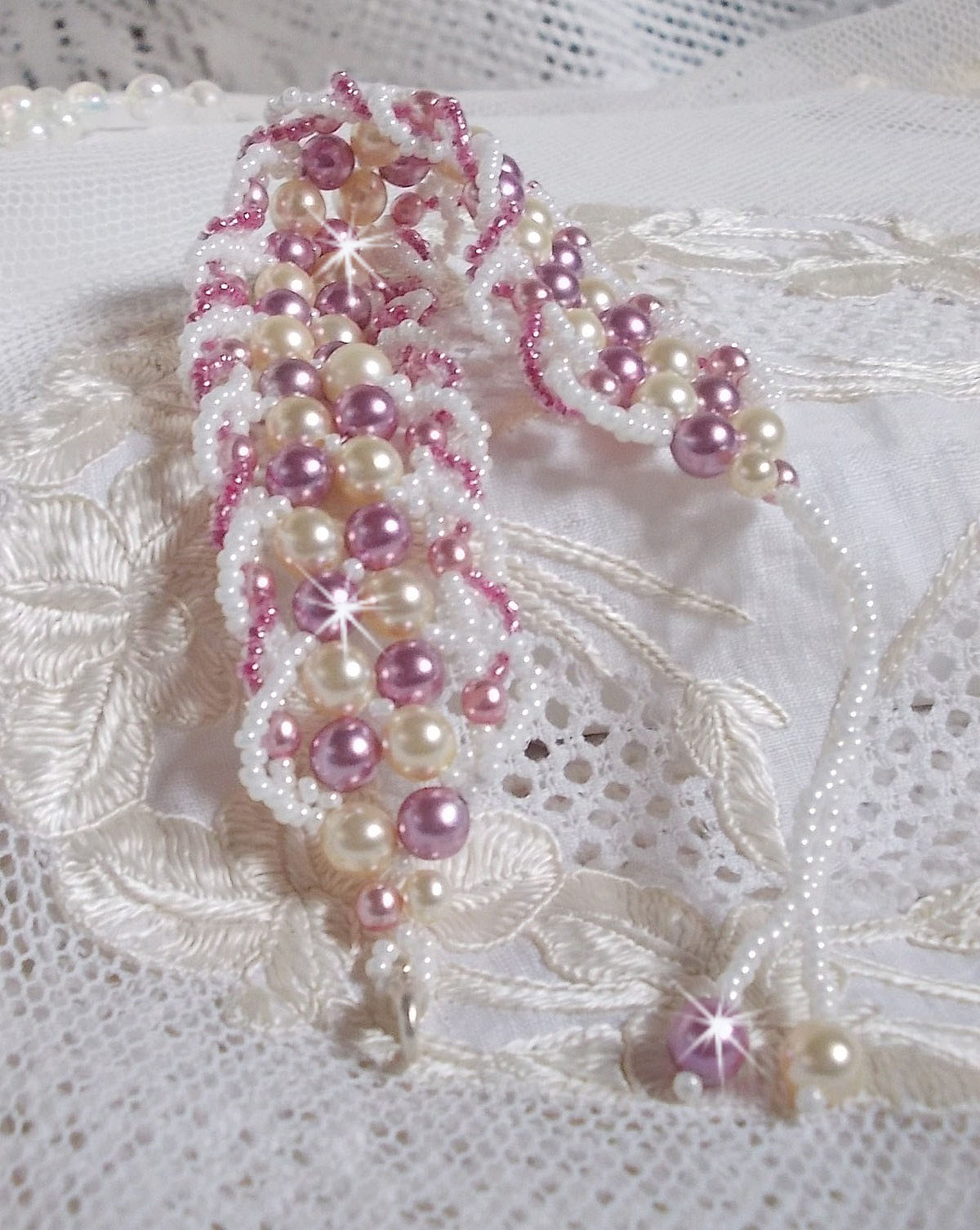 Relaxation armband med Swarovski kristallpärlor