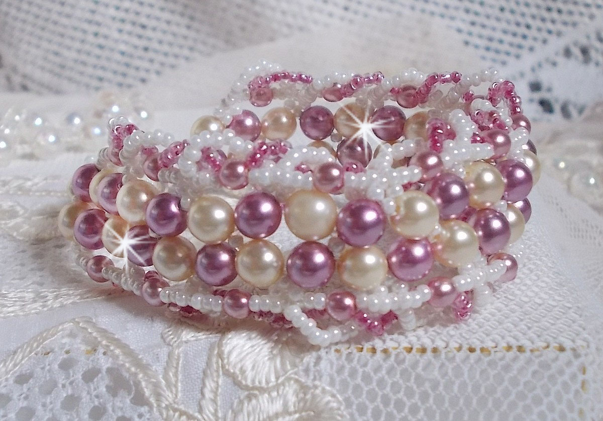 Relaxation armband med Swarovski kristallpärlor