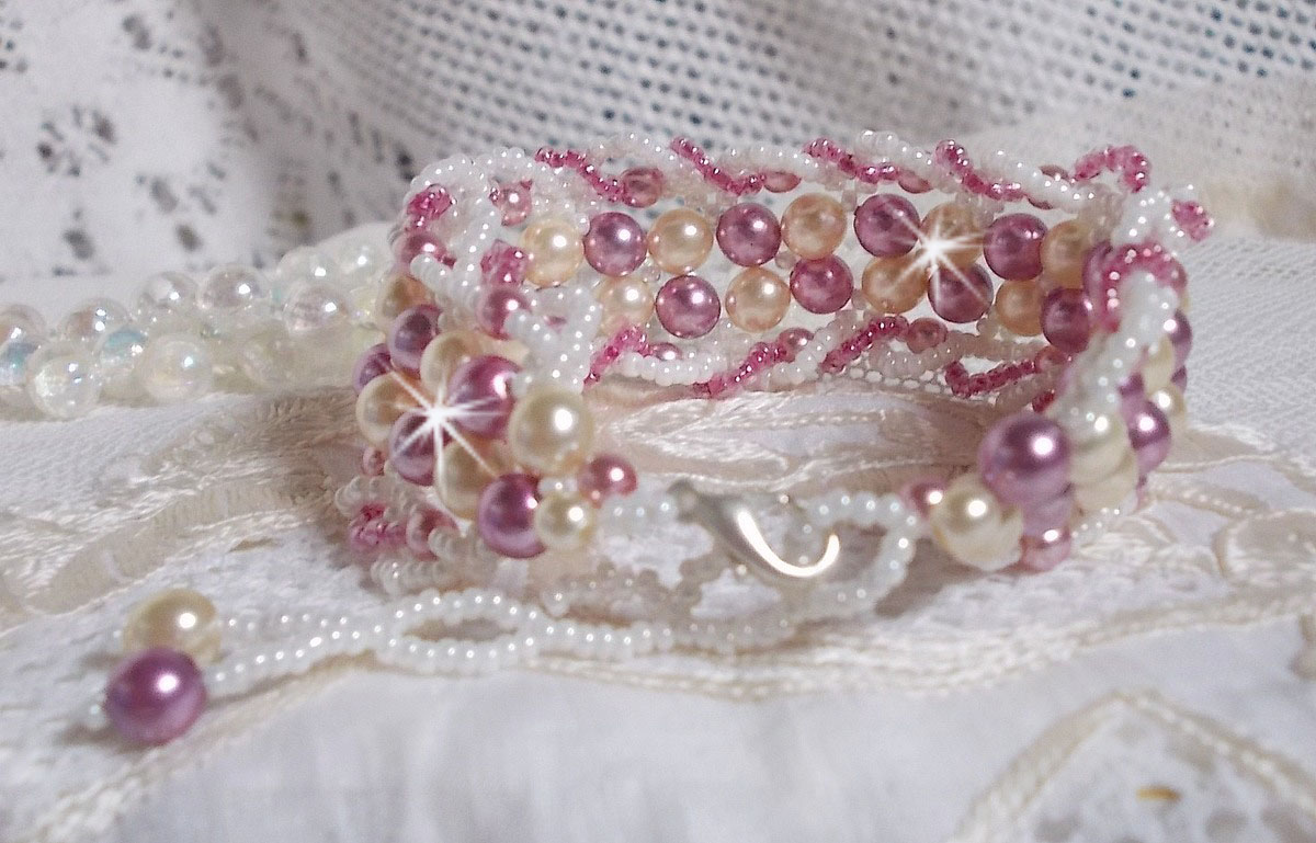 Relaxation armband med Swarovski kristallpärlor
