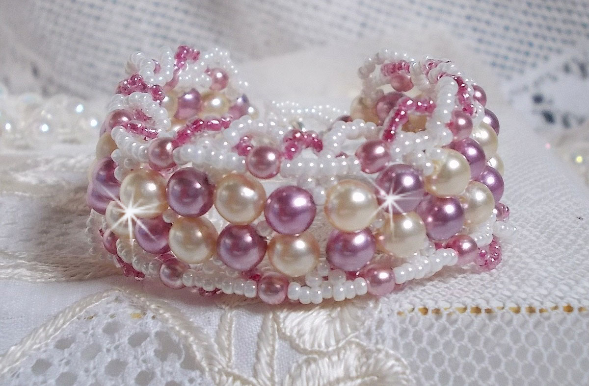 Relaxation armband med Swarovski kristallpärlor