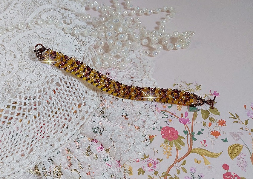 Soleil p&auml;rlband med glasp&auml;rlor och facetter