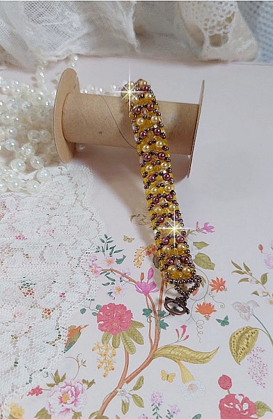 Soleil p&auml;rlband med glasp&auml;rlor och facetter