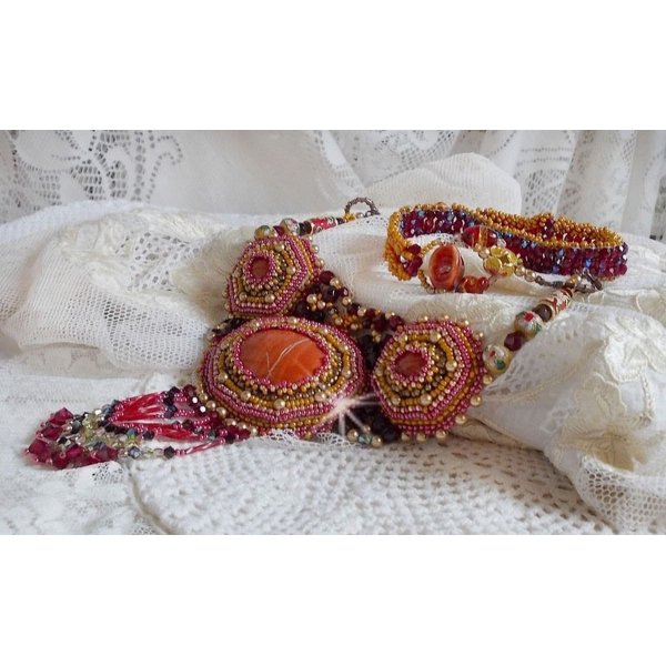 Red Jasper halsband med halvädelstenar Red Jasper med Swarovski-kristaller, cloisonnepärlor, Muranos och fröpärlor