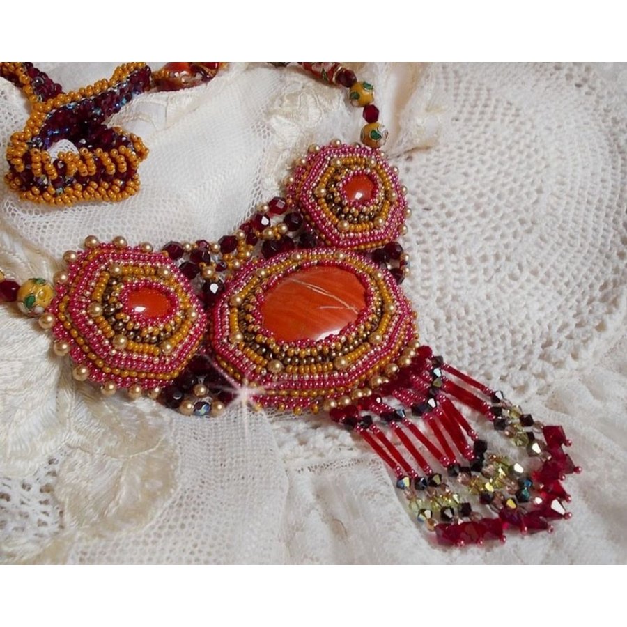 Red Jasper halsband med halvädelstenar Red Jasper med Swarovski-kristaller, cloisonnepärlor, Muranos och fröpärlor