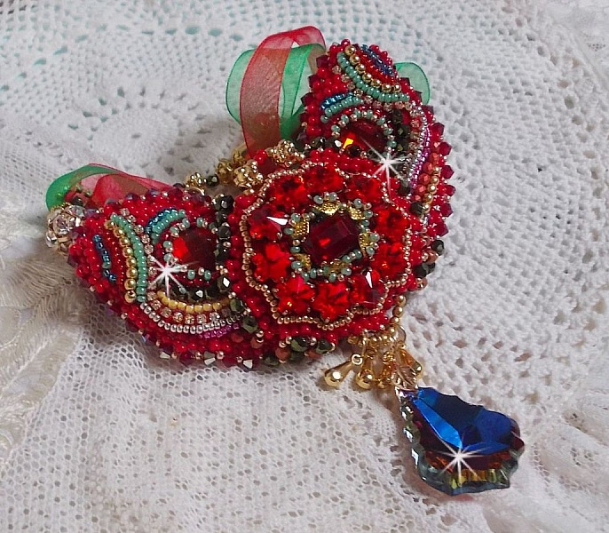 Mia Haute-Couture Barock/Vintage halsband broderat med Swarovski-kristaller, guldpl&auml;terat, p&auml;rlor av olika kvalitet