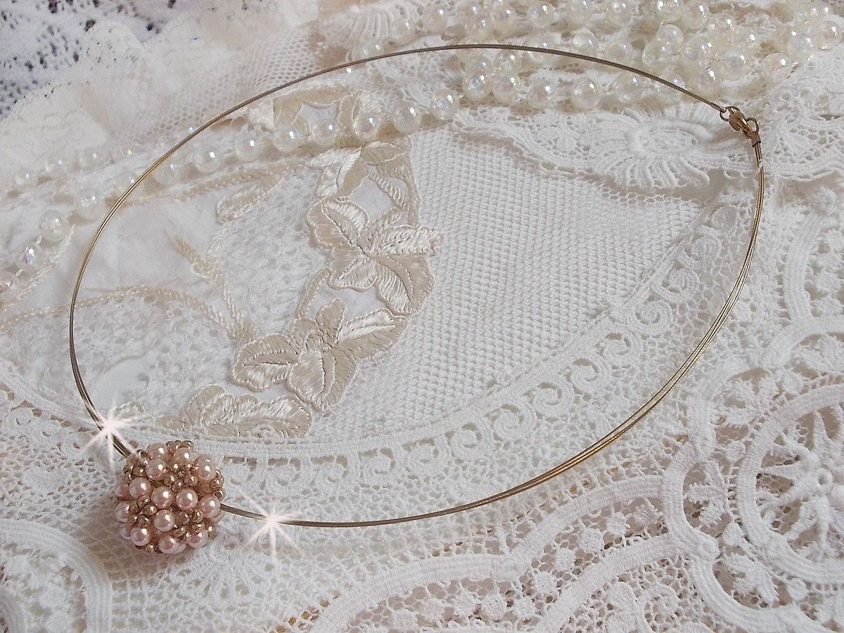 Pearl Ball hängande halsband med Swarovski kristallpärlor
