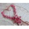 Rosa liljehalsband med vit Howlite ädelsten, fröpärlor, spets och olika pärlor Haute-Couture stil