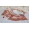Eternal Rose halsband broderat med halvädelstenar och full av olika kvalitetspärlor.