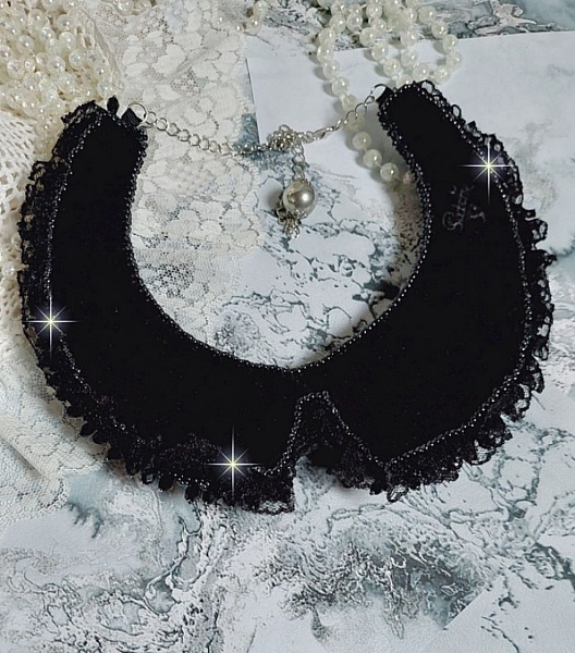 Halsband med Swarovski-kristaller och svart spets Haute-Couture-stil