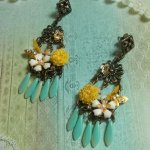 BO Spring Heart skapad med dolkar, hartsblommor, PureCrystal och berlocker