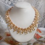 Charmeuse Champagne halsband med Swarovski kristaller och facetterade glasdroppar