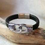 Armband med handfängsel i flätad läder i valfri färg och storlek