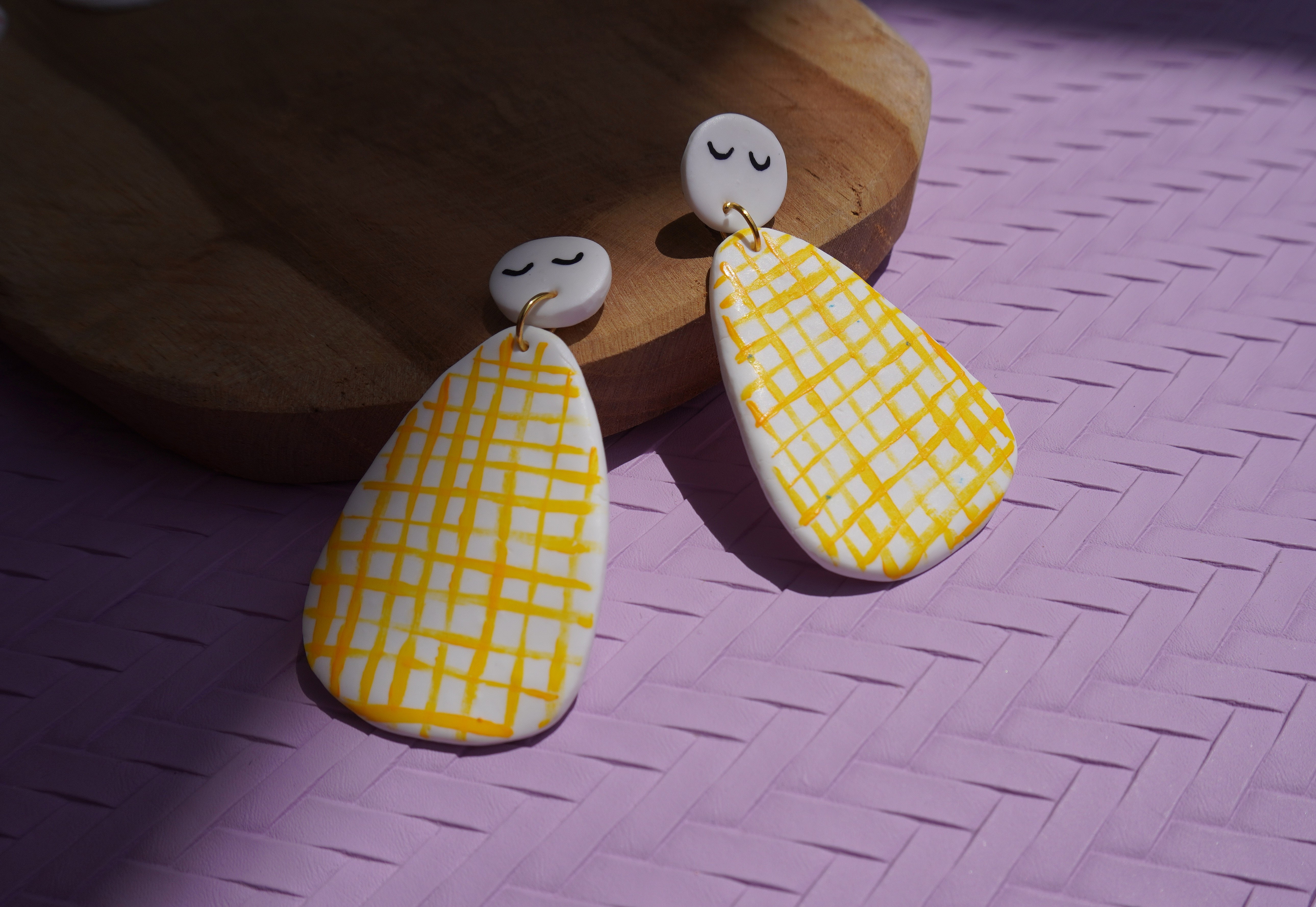 Boucles d'oreilles en argile polym&egrave;re P&eacute;tale